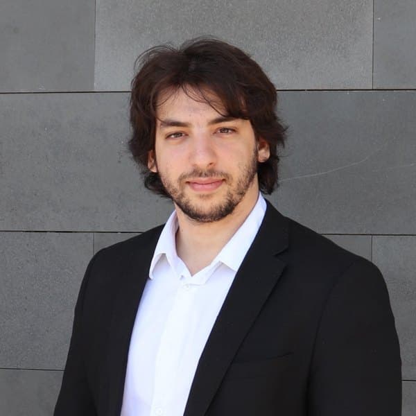 Xavi Lara